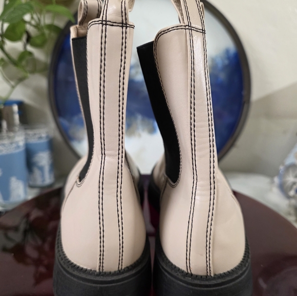 ASOS Bebo Sabina chelsea boots in ecru Size 38 - Picture 4 of 8